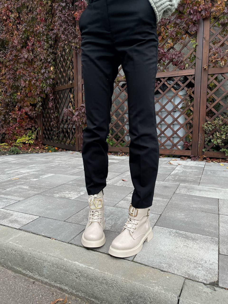 Valentino Garavani logo Cream Fur