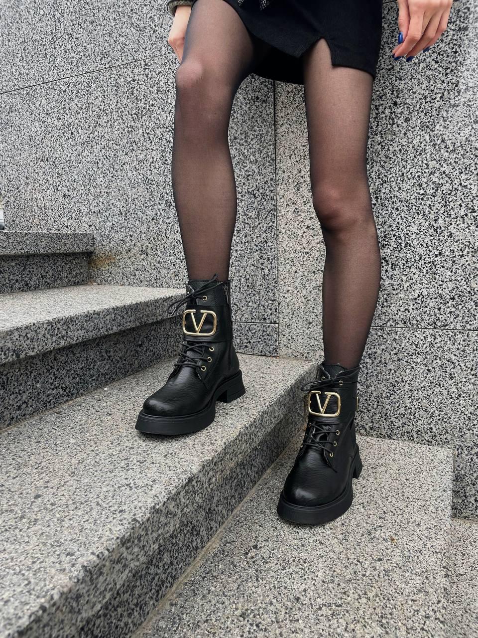 Valentino Garavani logo Black Fur
