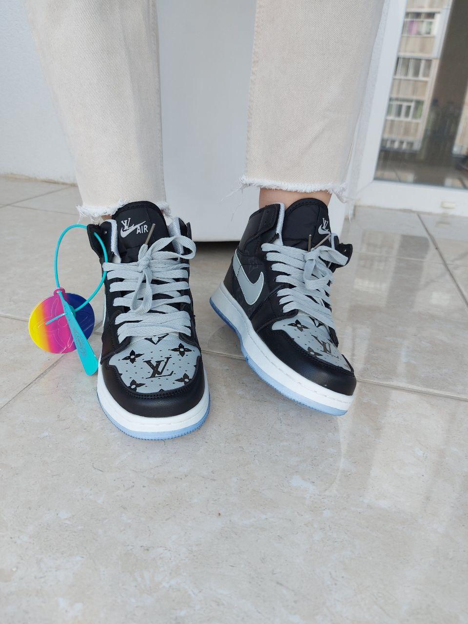 Nike Air Jordan Retro 1 x LV Grey Black