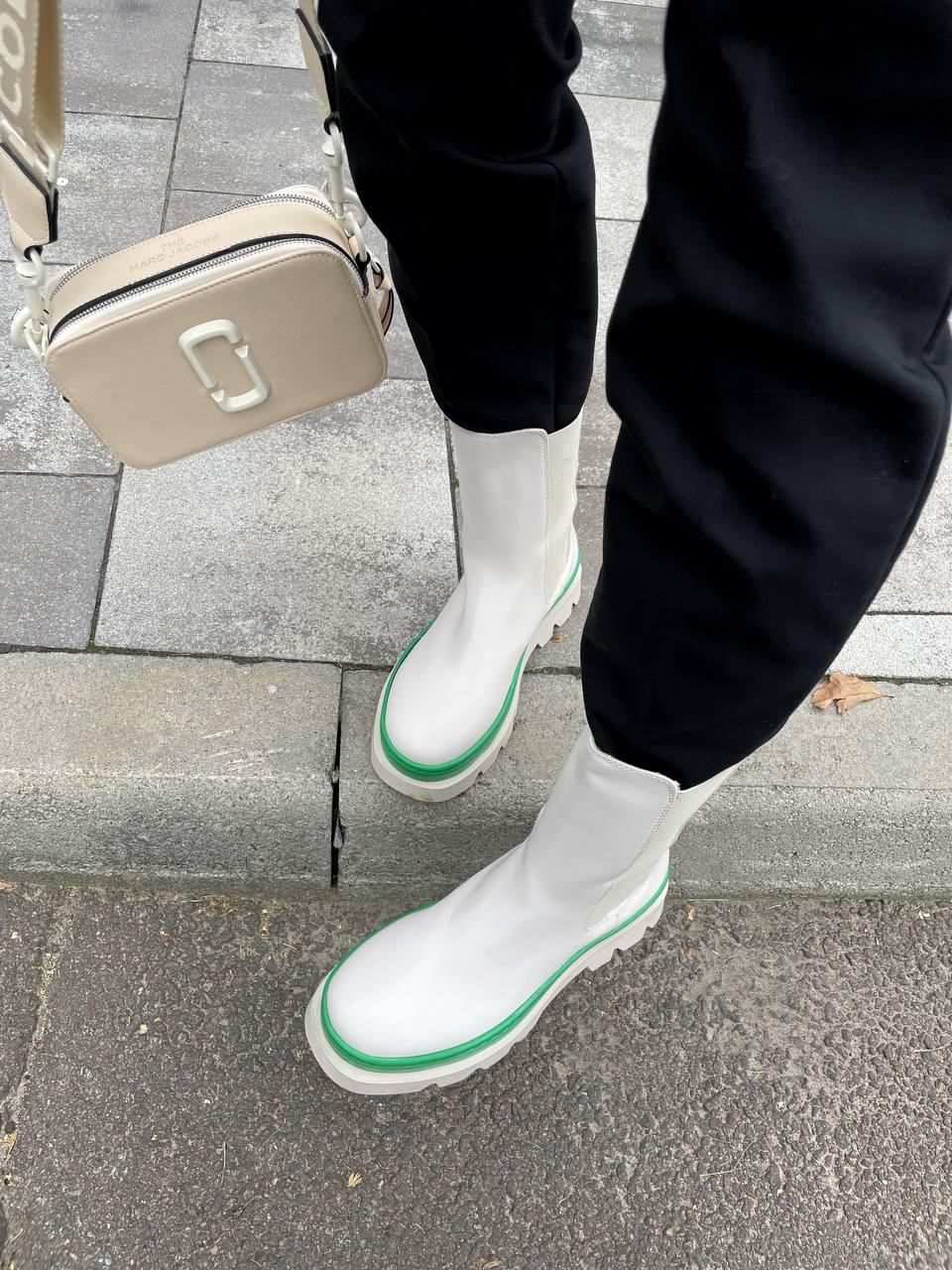 Bottega Venata White Green Fur