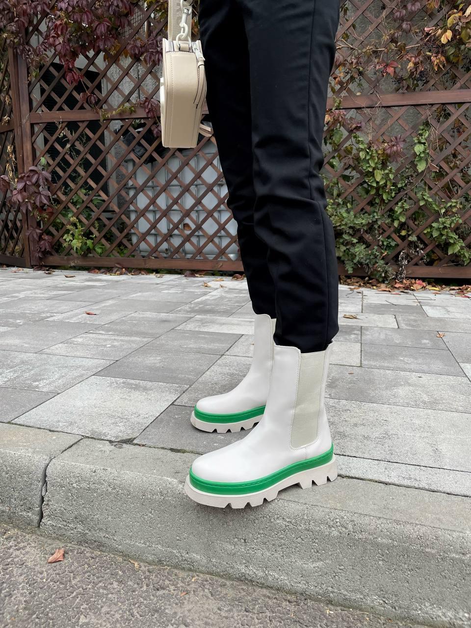 Bottega Venata White Green Fur
