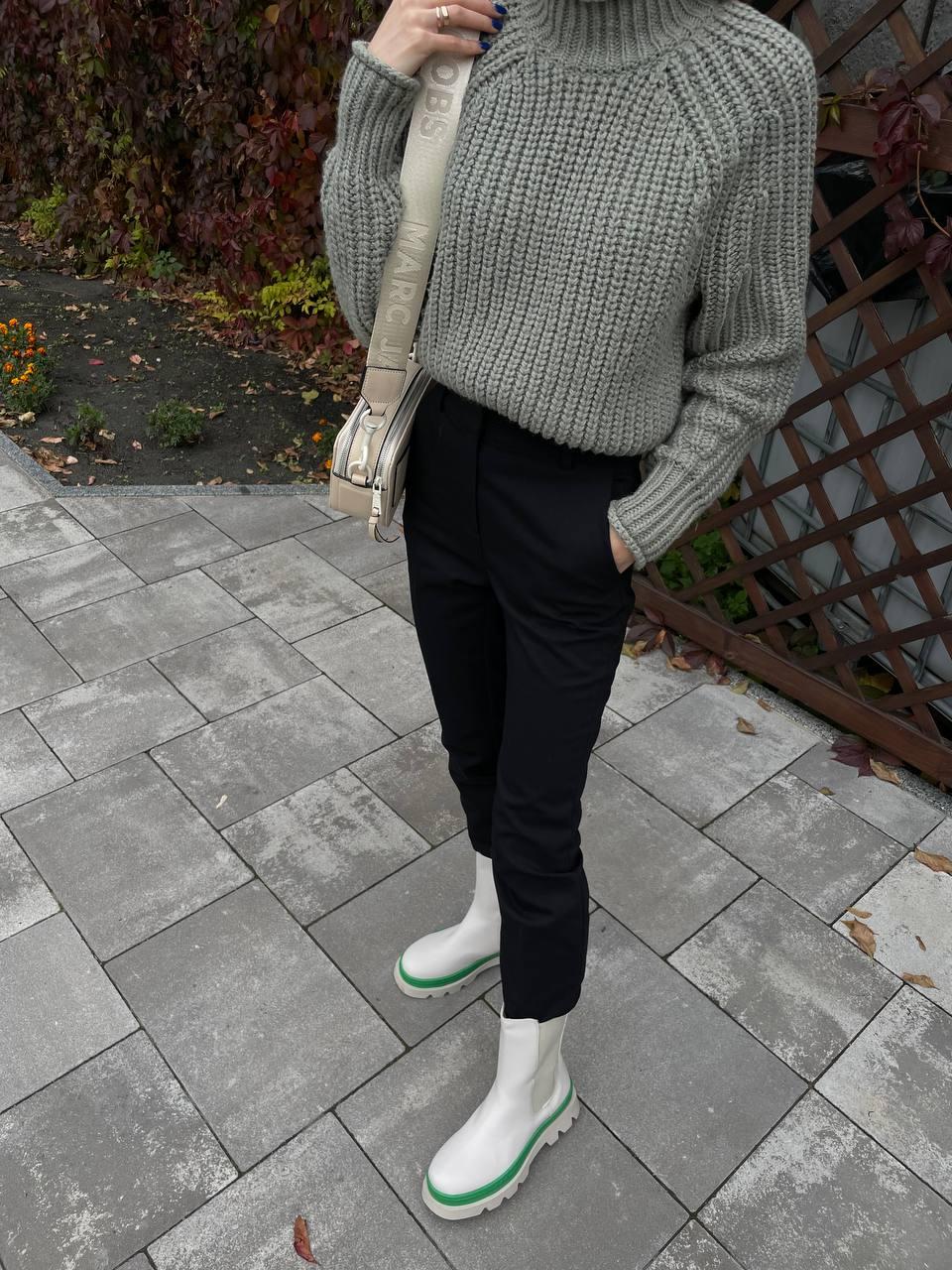 Bottega Venata White Green Fur