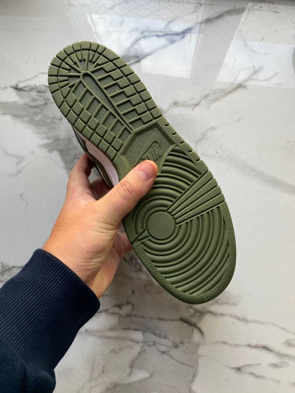 Nike Dunk Low Medium Olive