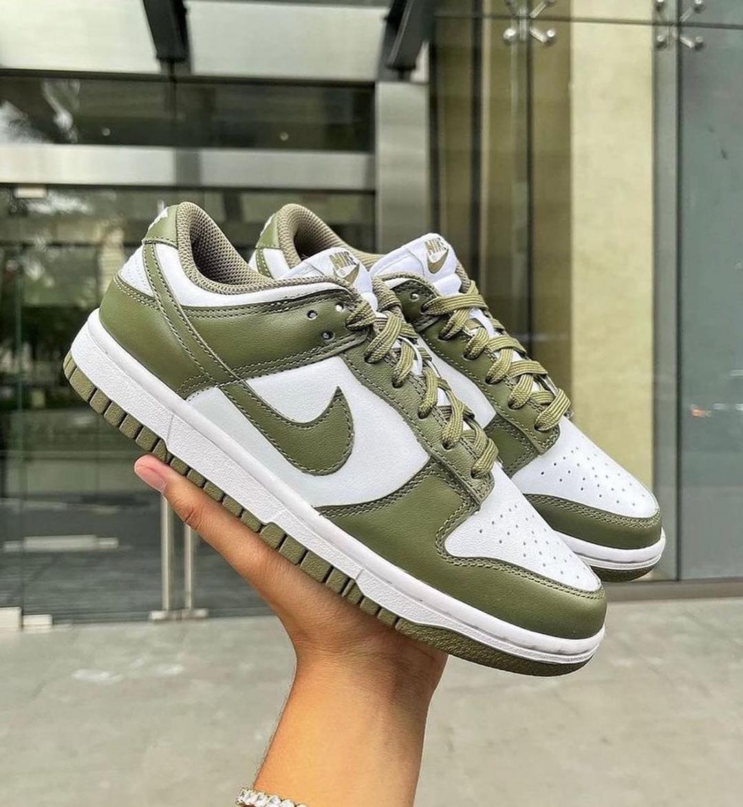 Nike Dunk Low Medium Olive