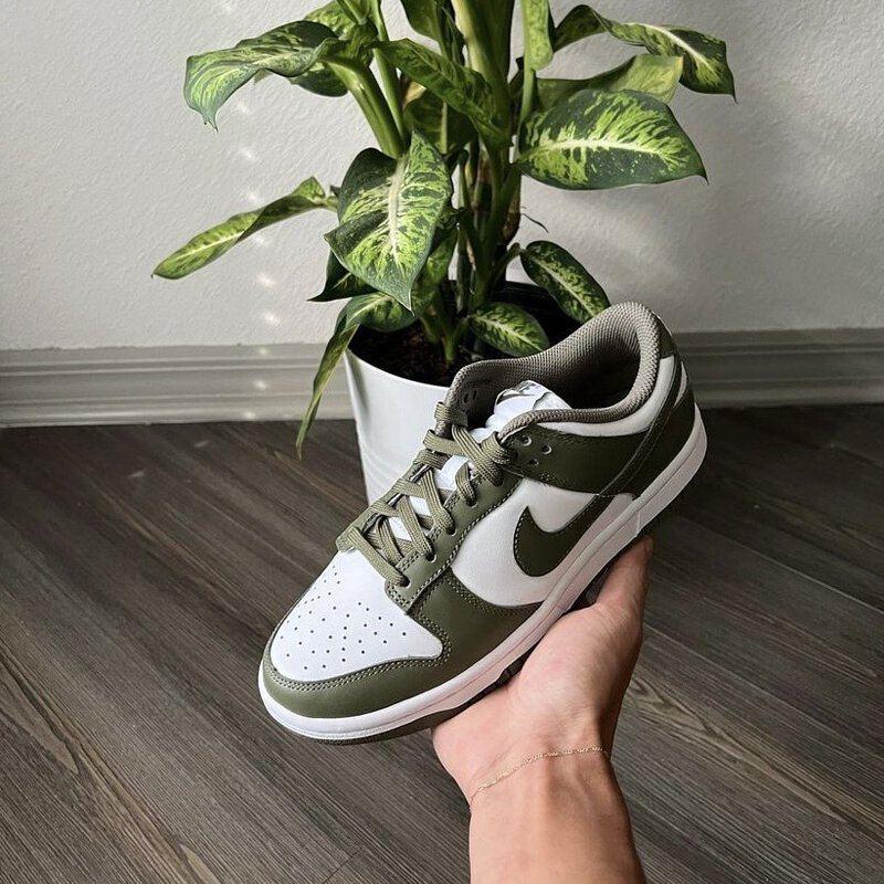 Nike Dunk Low Medium Olive