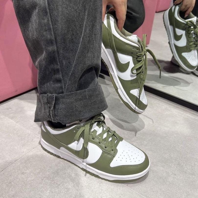 Nike Dunk Low Medium Olive