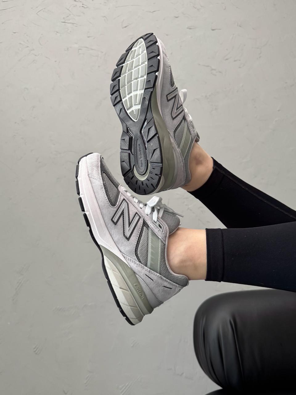 New Balance 990 V5 Grey