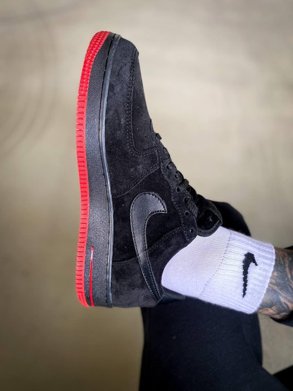 Nike Air Force 1 Black Red 3