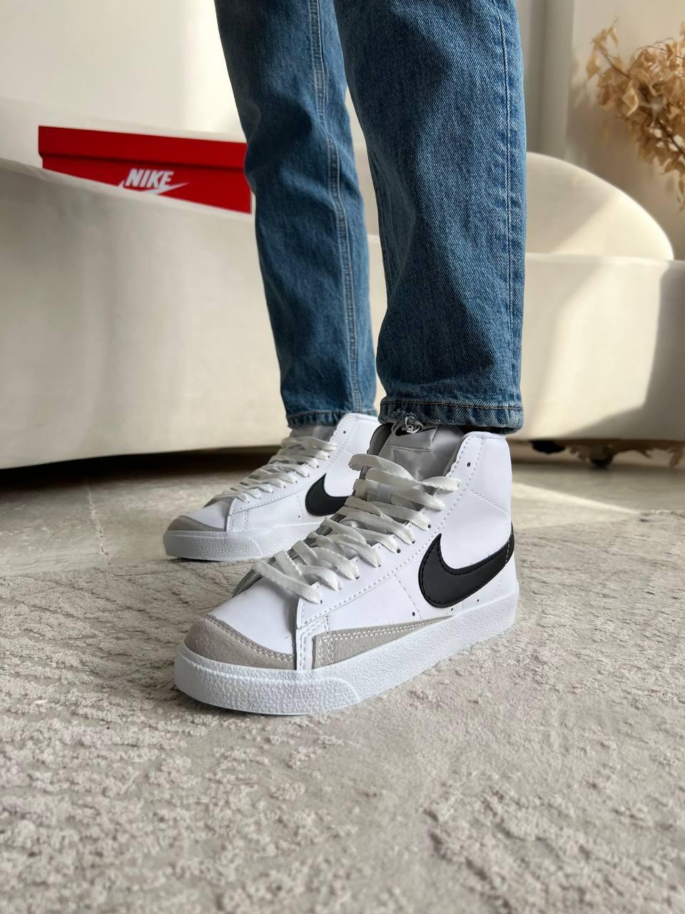 Nike Blazer Mid White Black