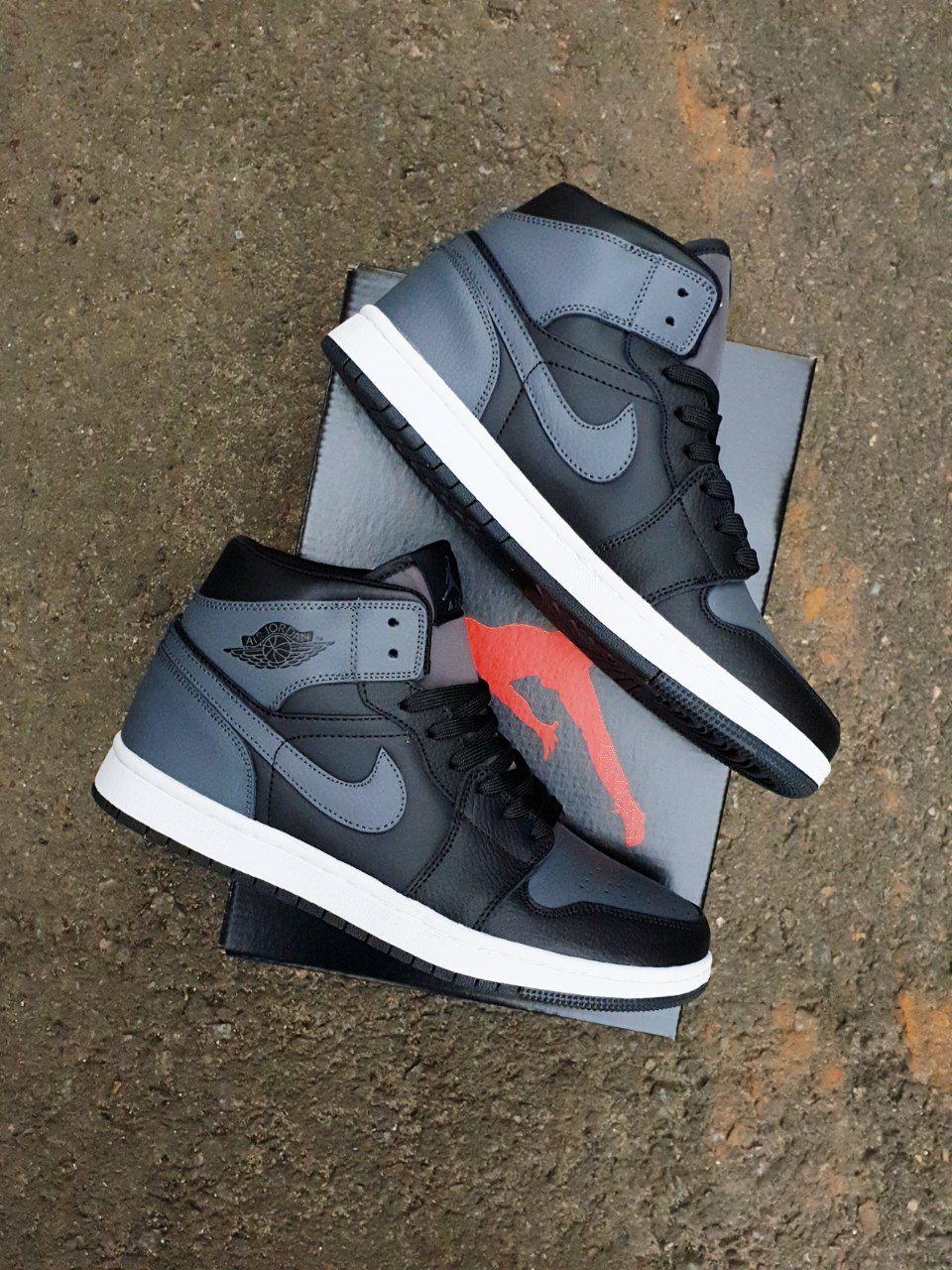 Nike Air Jordan 1 Retro High Black Grey 2.0
