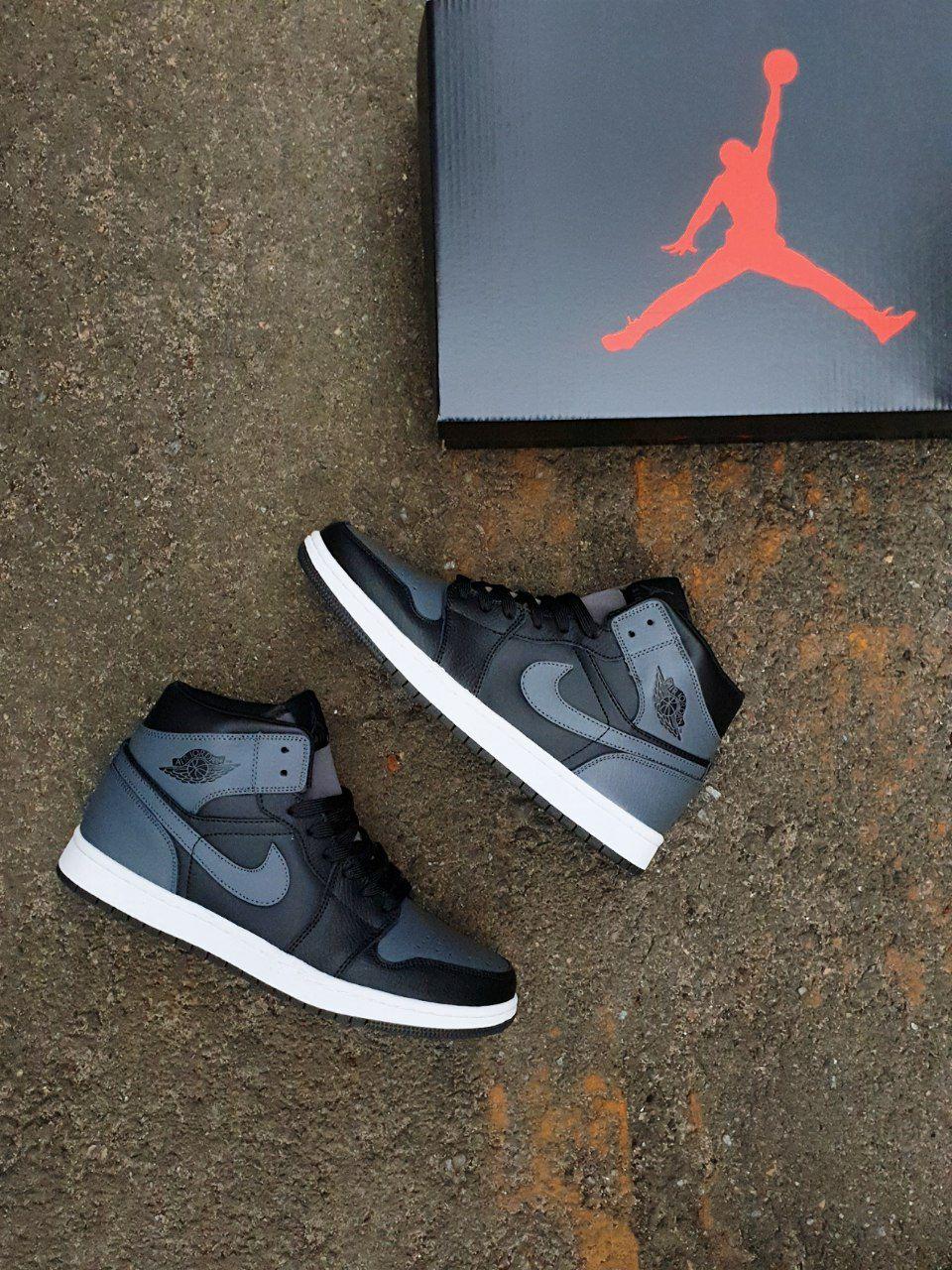 Nike Air Jordan 1 Retro High Black Grey 2.0
