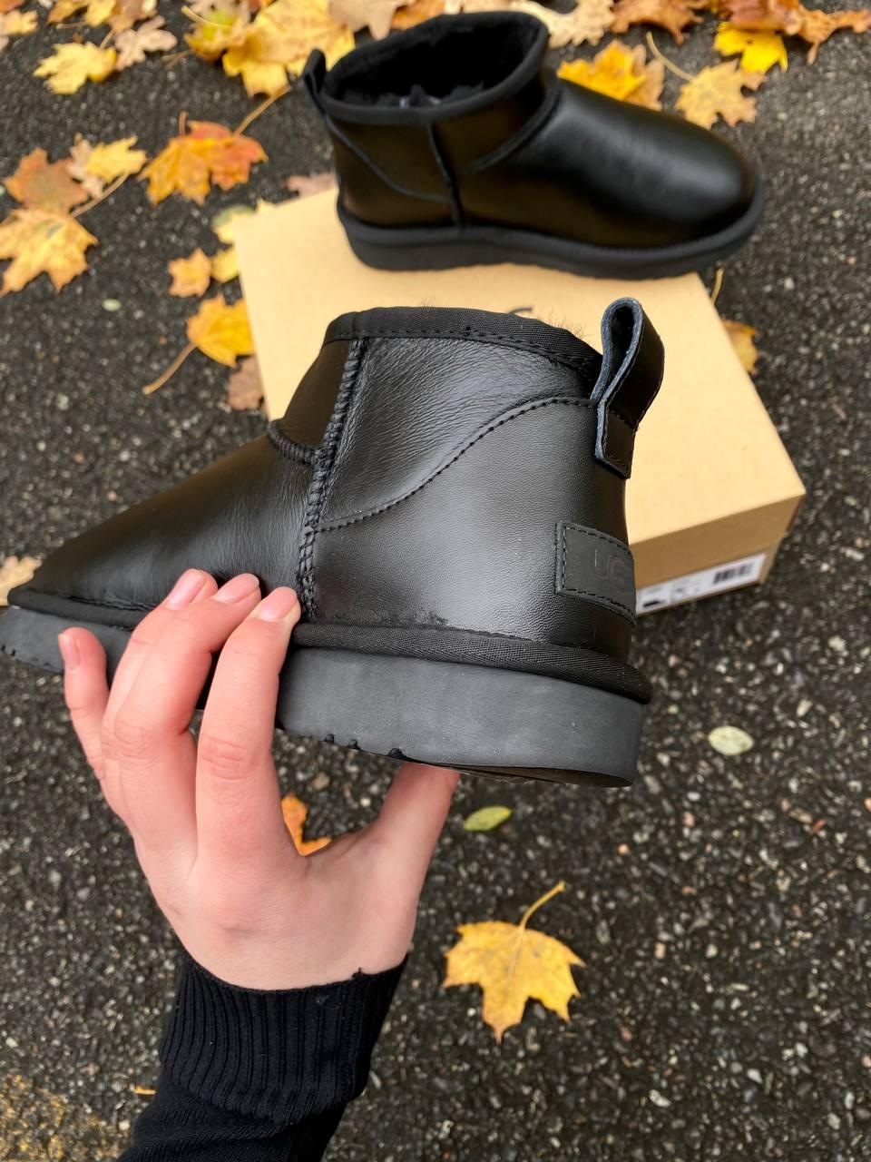 Ugg Ultra Mini Black 1.0