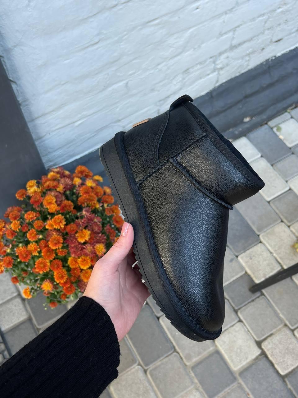 Ugg Ultra Mini Black v1