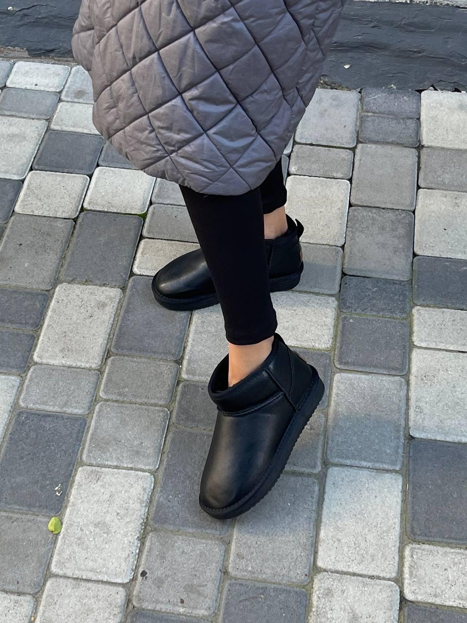 Ugg Ultra Mini Black v1