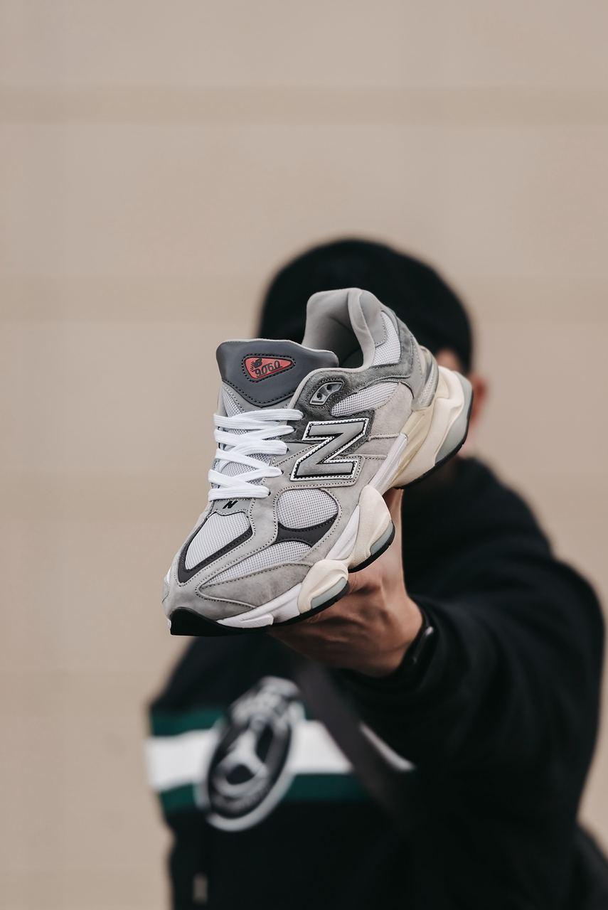 New Balance 9060 Gray