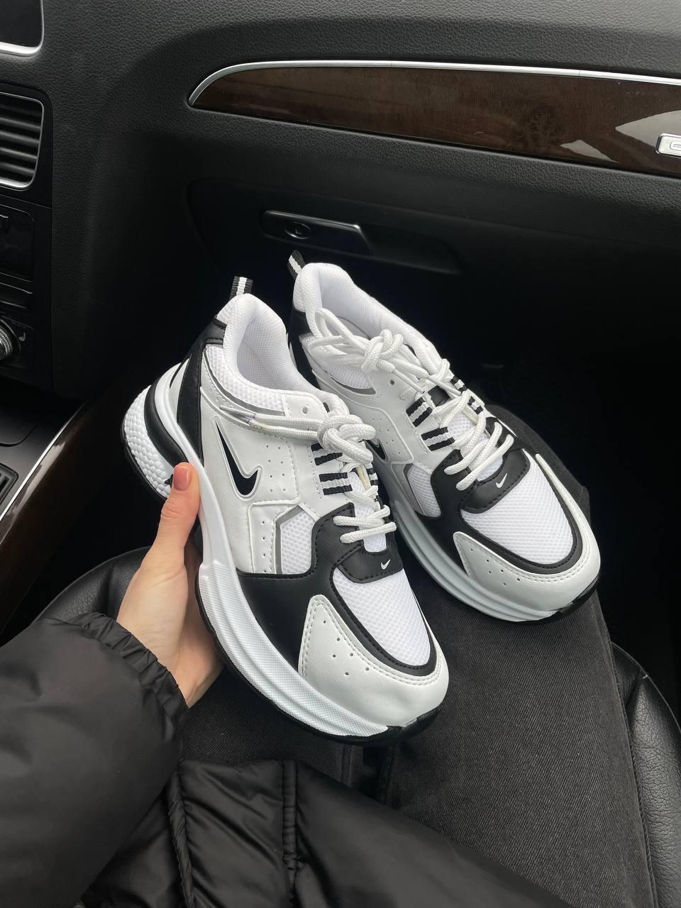 Nike Pro Black White 2.0