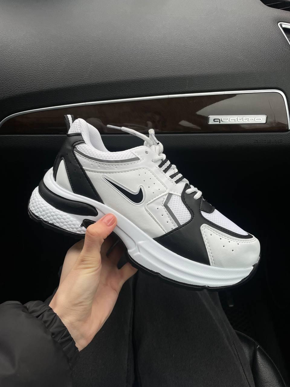 Nike Pro Black White 2.0