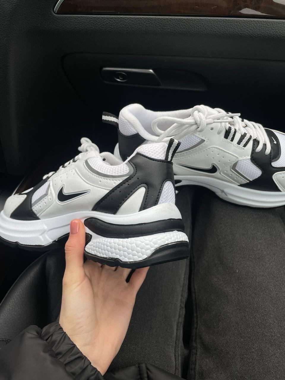 Nike Pro Black White 2.0