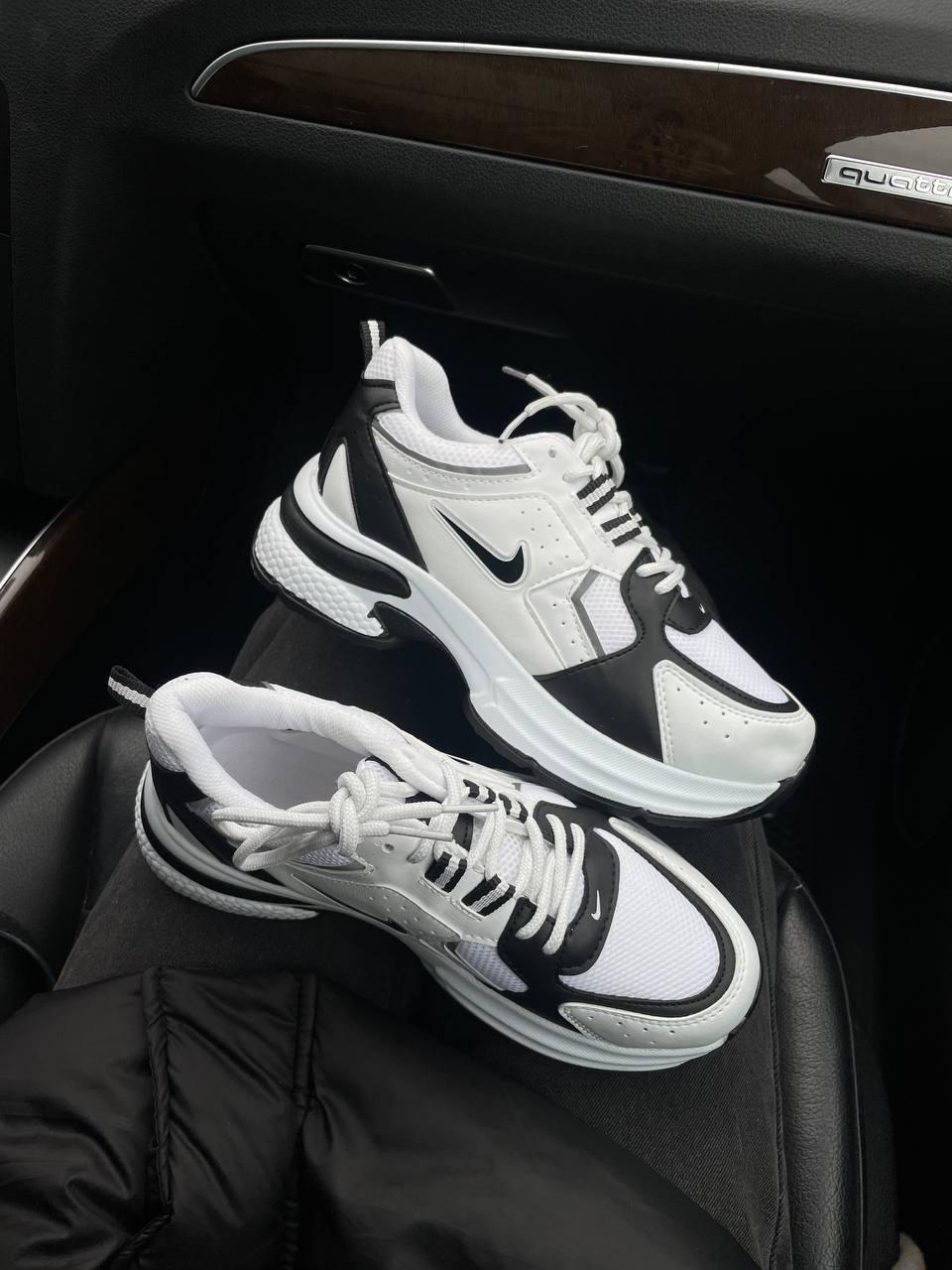 Nike Pro Black White 2.0