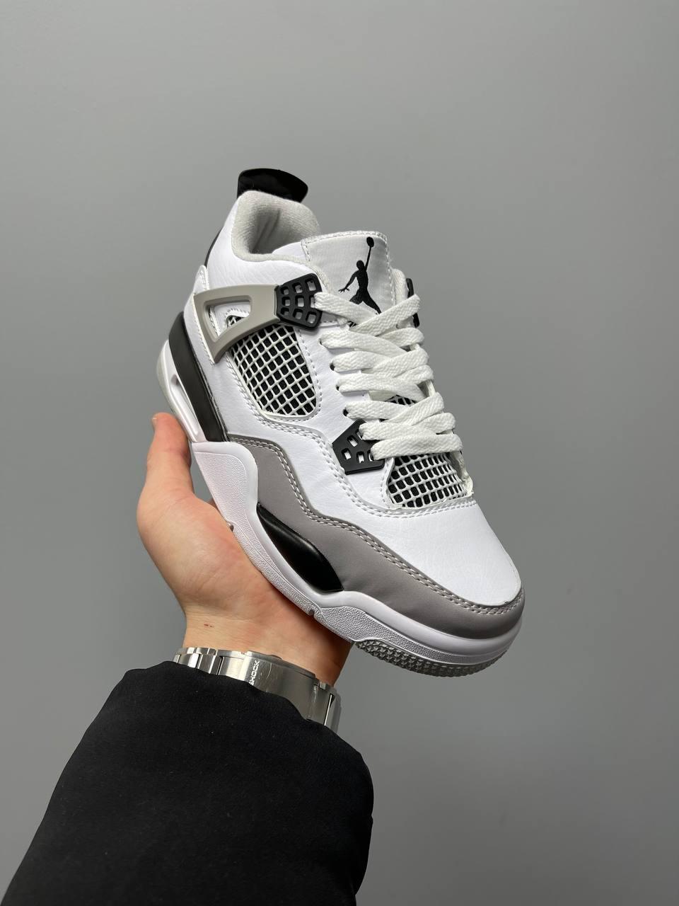 Nike Air Jordan 4 Retro Military Black