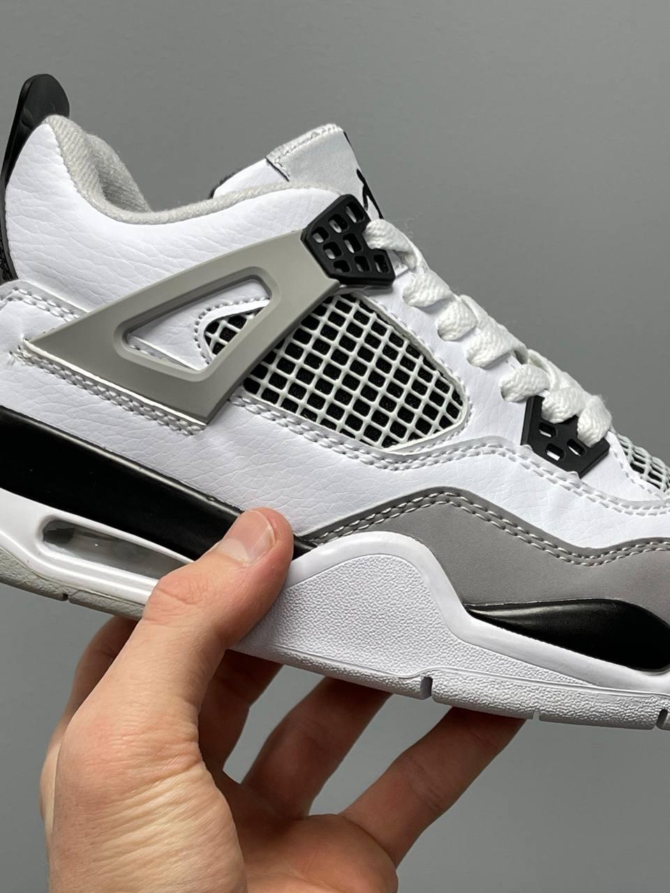 Nike Air Jordan 4 Retro Military Black
