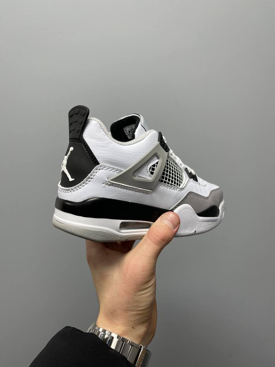 Nike Air Jordan 4 Retro Military Black