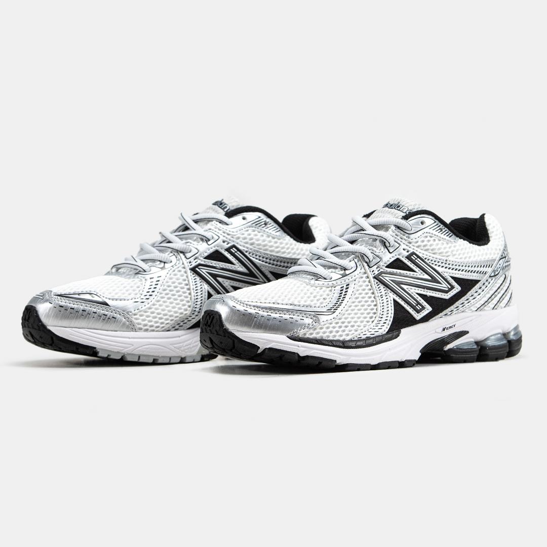New Balance 860v2. White Silver