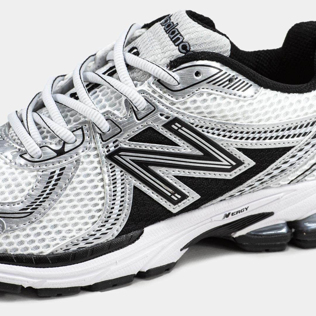 New Balance 860v2. White Silver