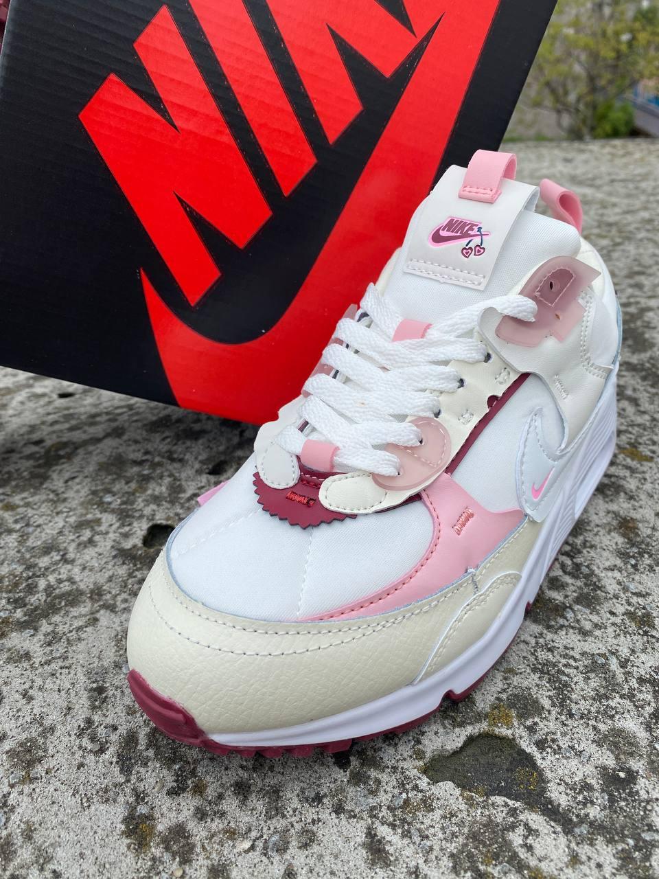Nike Air Max 90 Futura Valentine's Day FD4615-111