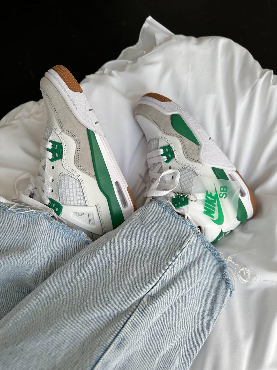 Nike Air Jordan 4 Retro x SB Pine Green