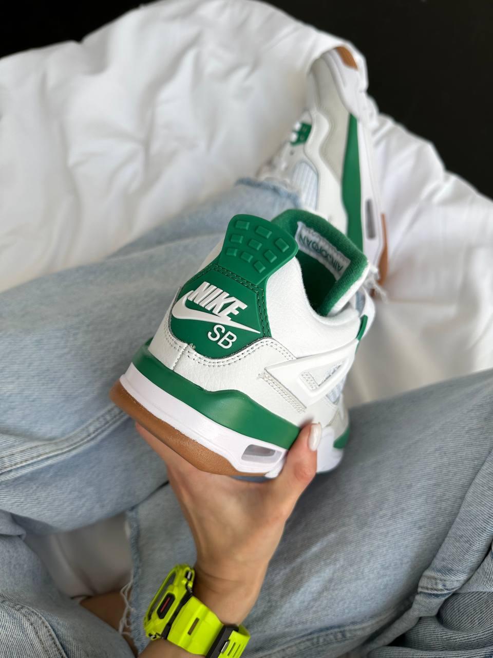 Nike Air Jordan 4 Retro x SB Pine Green