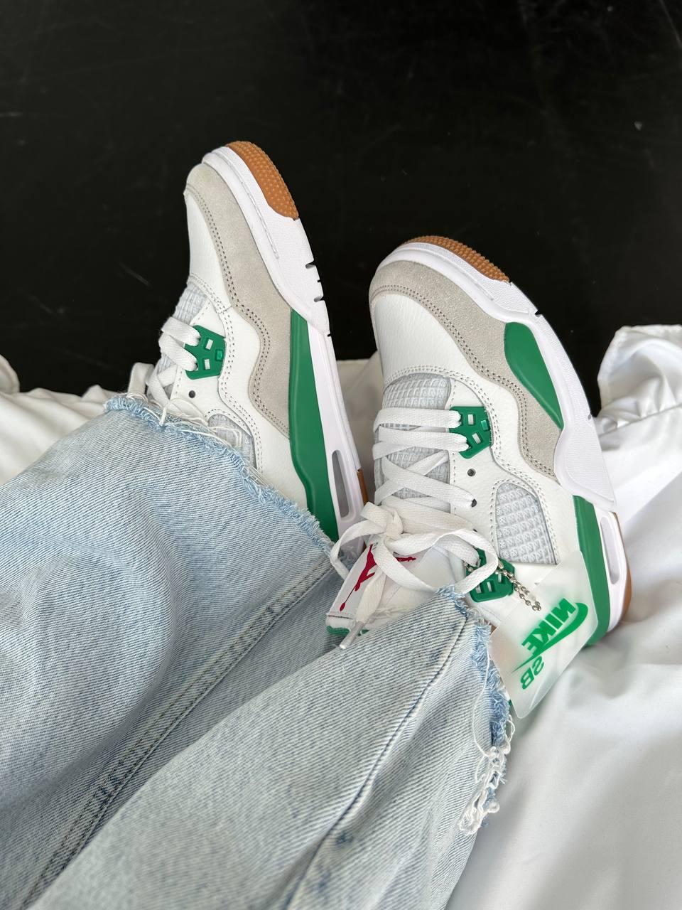 Nike Air Jordan 4 Retro x SB Pine Green
