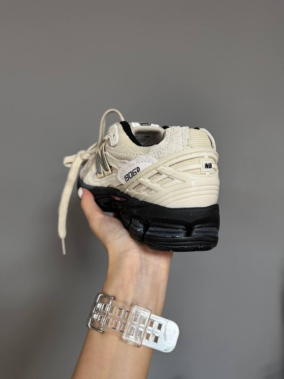 New Balance 1906r Beige Black