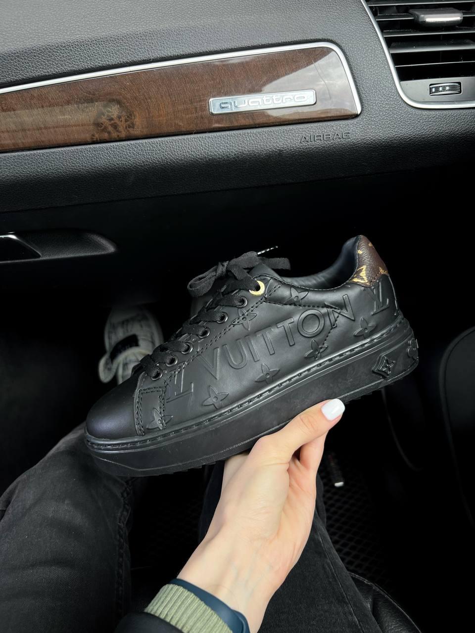 Louis Vuitton Time Out Full Black