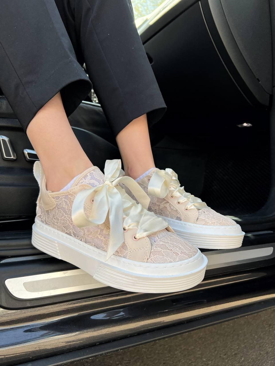 Chloe Lauren Lace Sneakers Beige