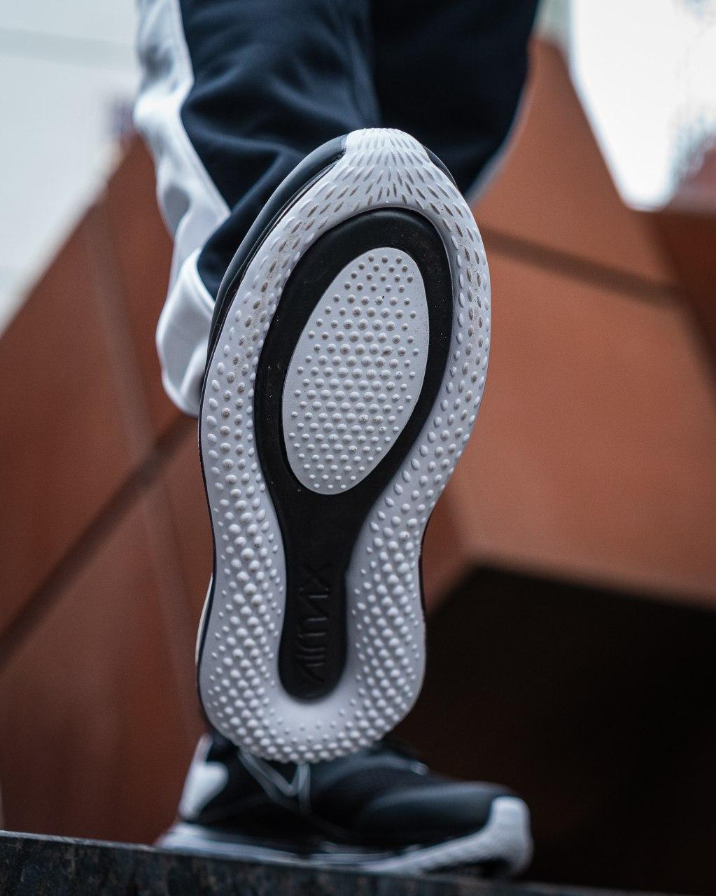 Nike Air Max 720 NEW Black White