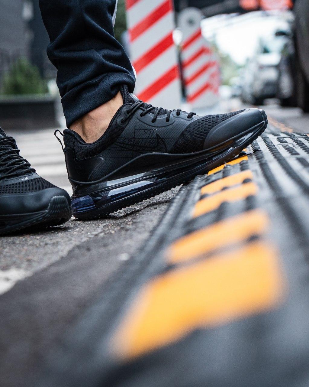 Nike Air Max 720 NEW Black White