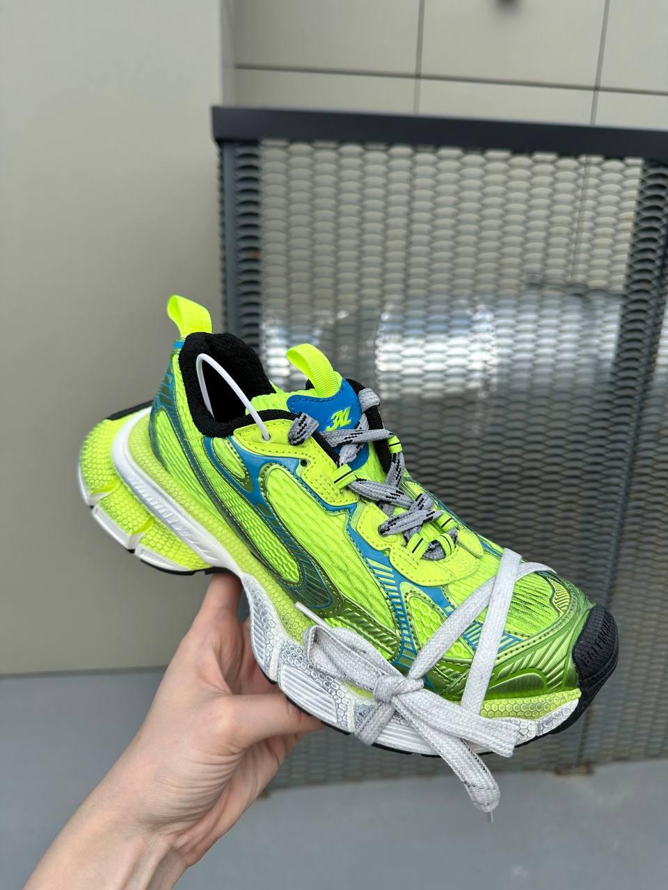Balenciaga 3 XL in Fluo Yellow