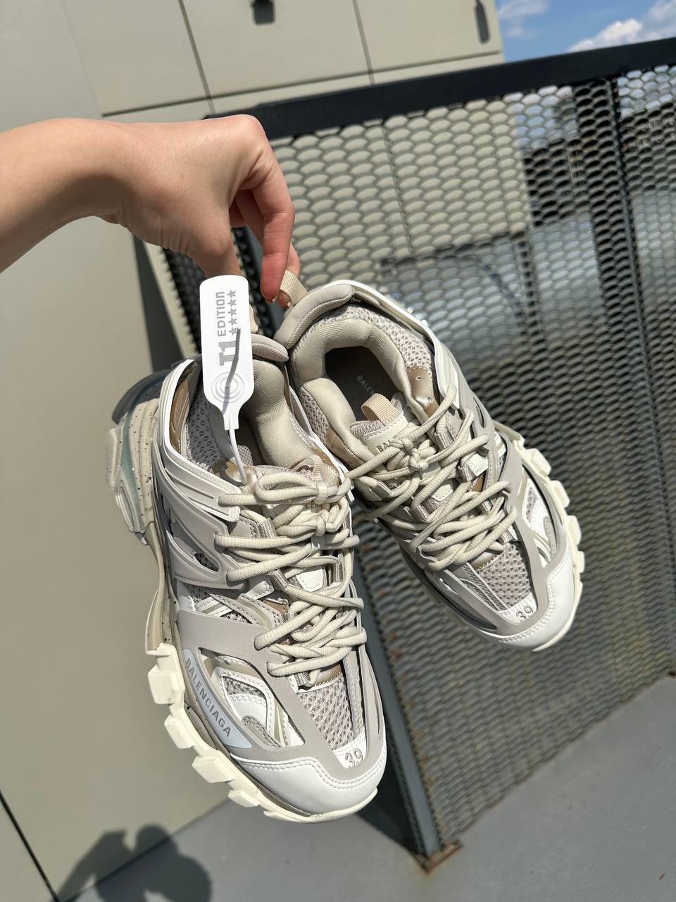 Balenciaga Track Recycled Sole in Beige