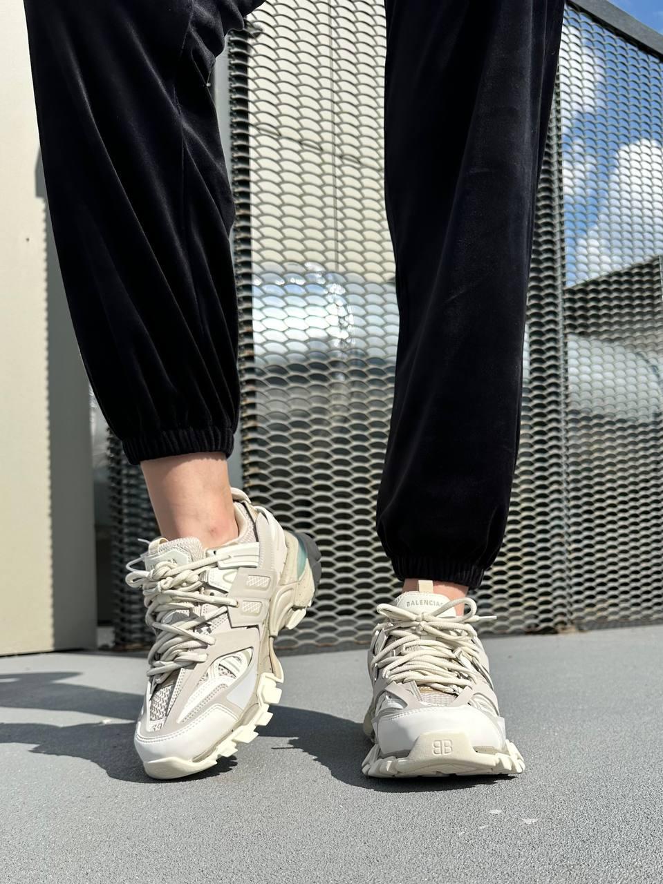 Balenciaga Track Recycled Sole in Beige