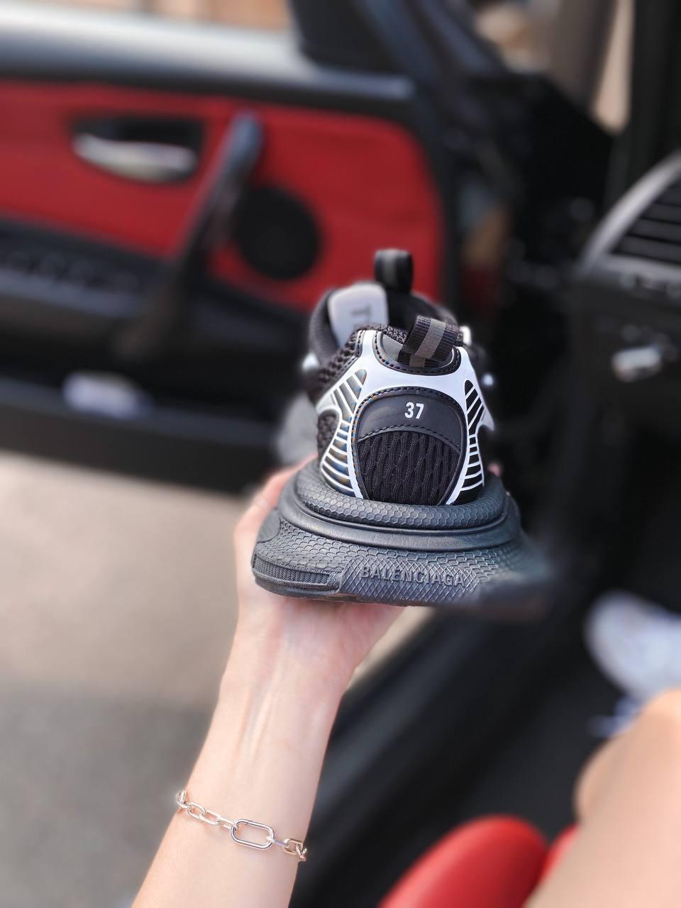 Balenciaga 3XL Black White