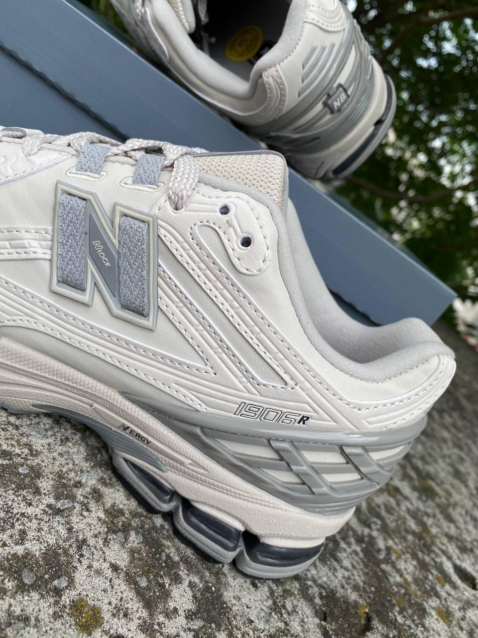 New Balance 1906R White Grey M1906RD