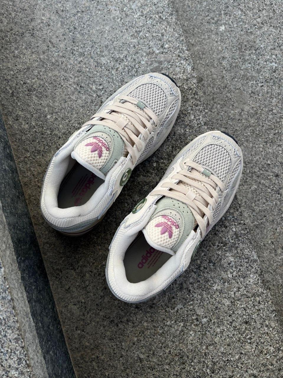 Adidas Astir Beige Halo Green