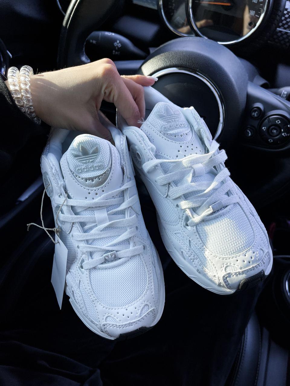 Adidas Astir Full White