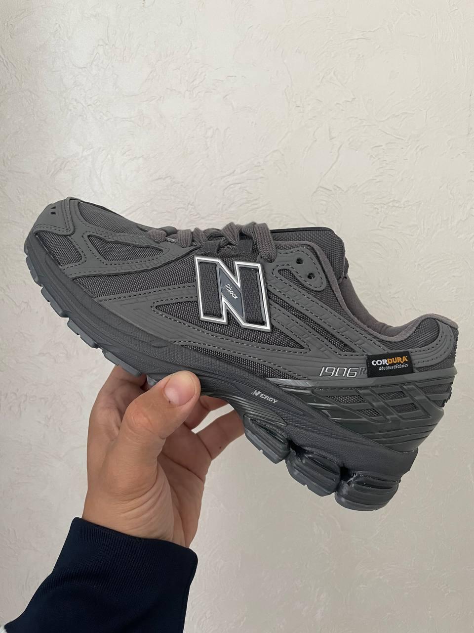 New Balance 1906R Cordura «Magnet»