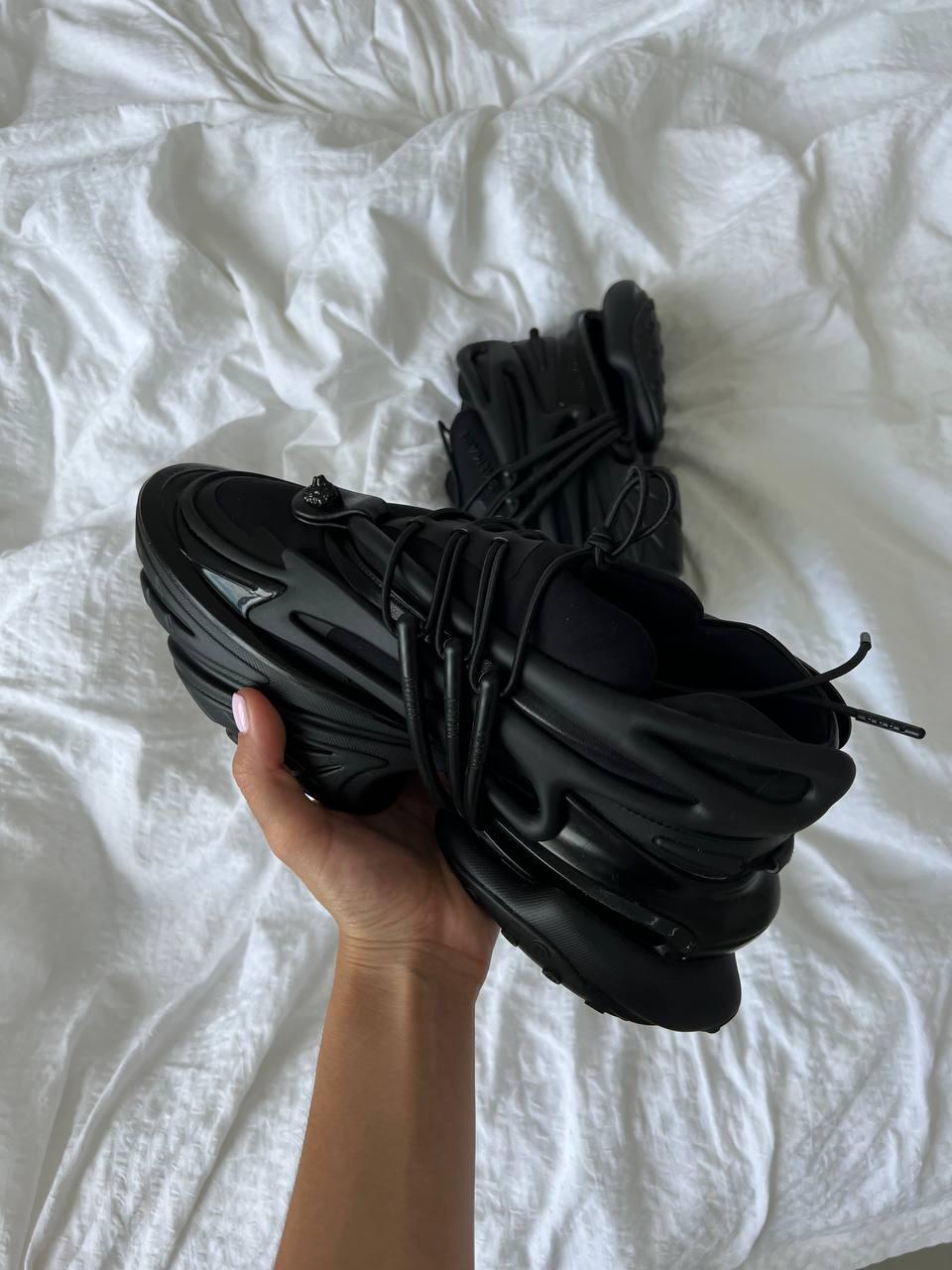 Balmain Unicorn Low-Top Black