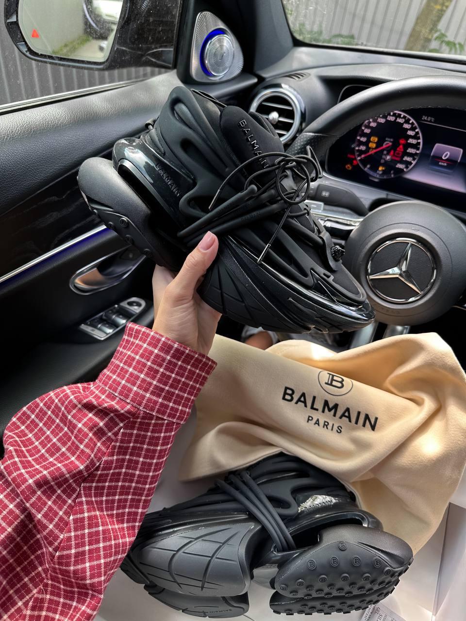 Balmain Unicorn Low-Top Black