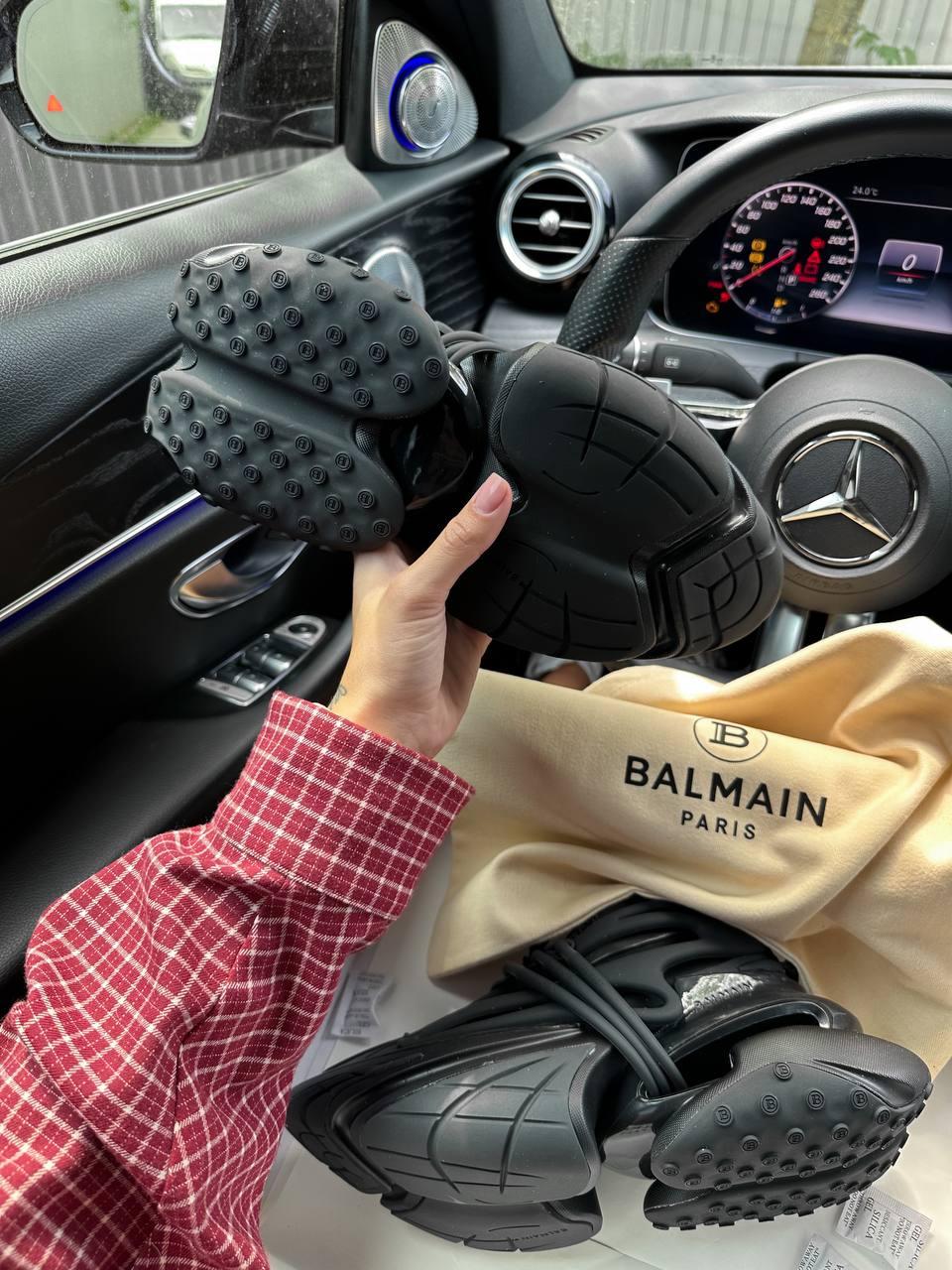 Balmain Unicorn Low-Top Black