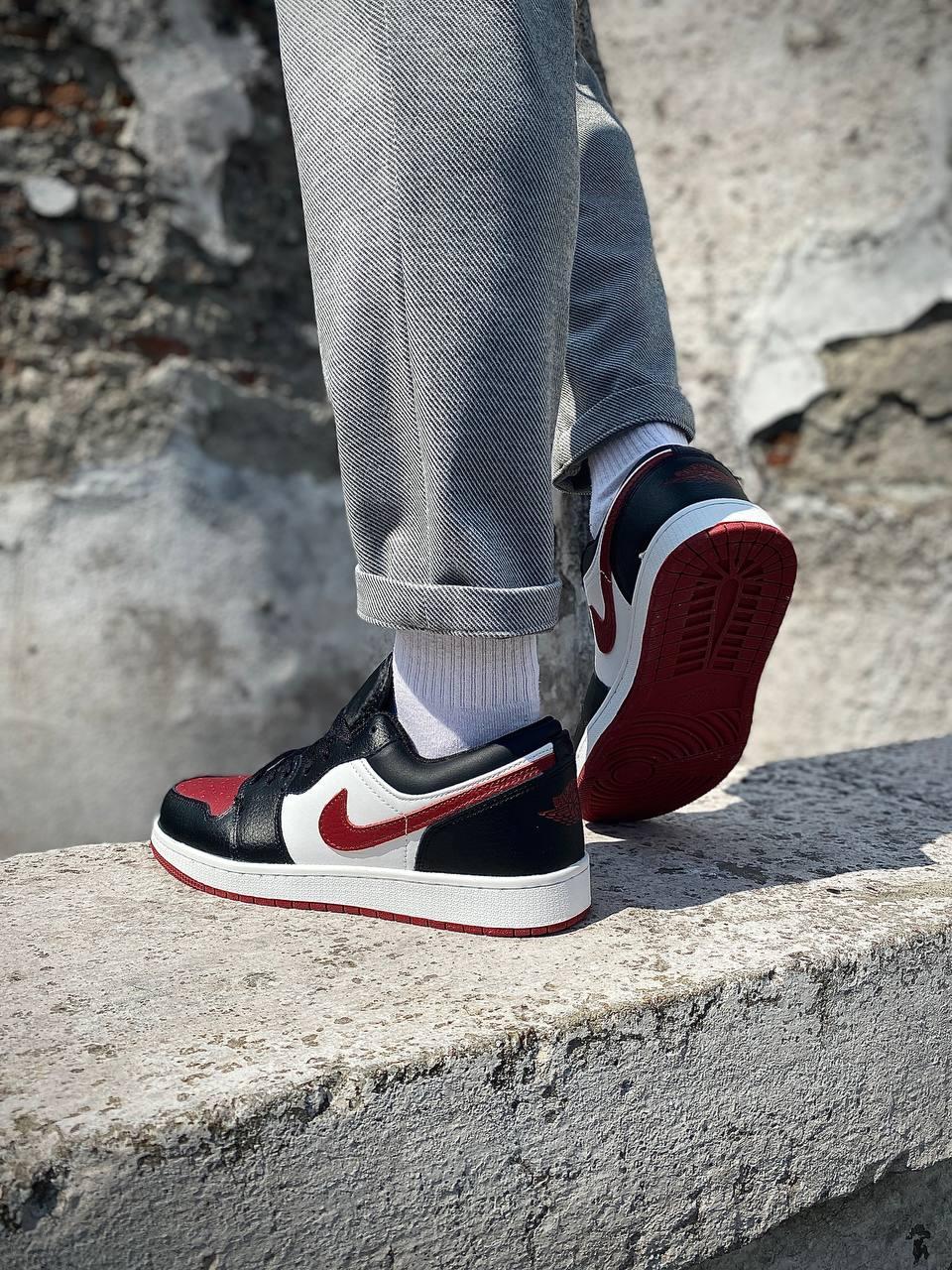 Nike Air Jordan 1 Retro Low Black Burgundy