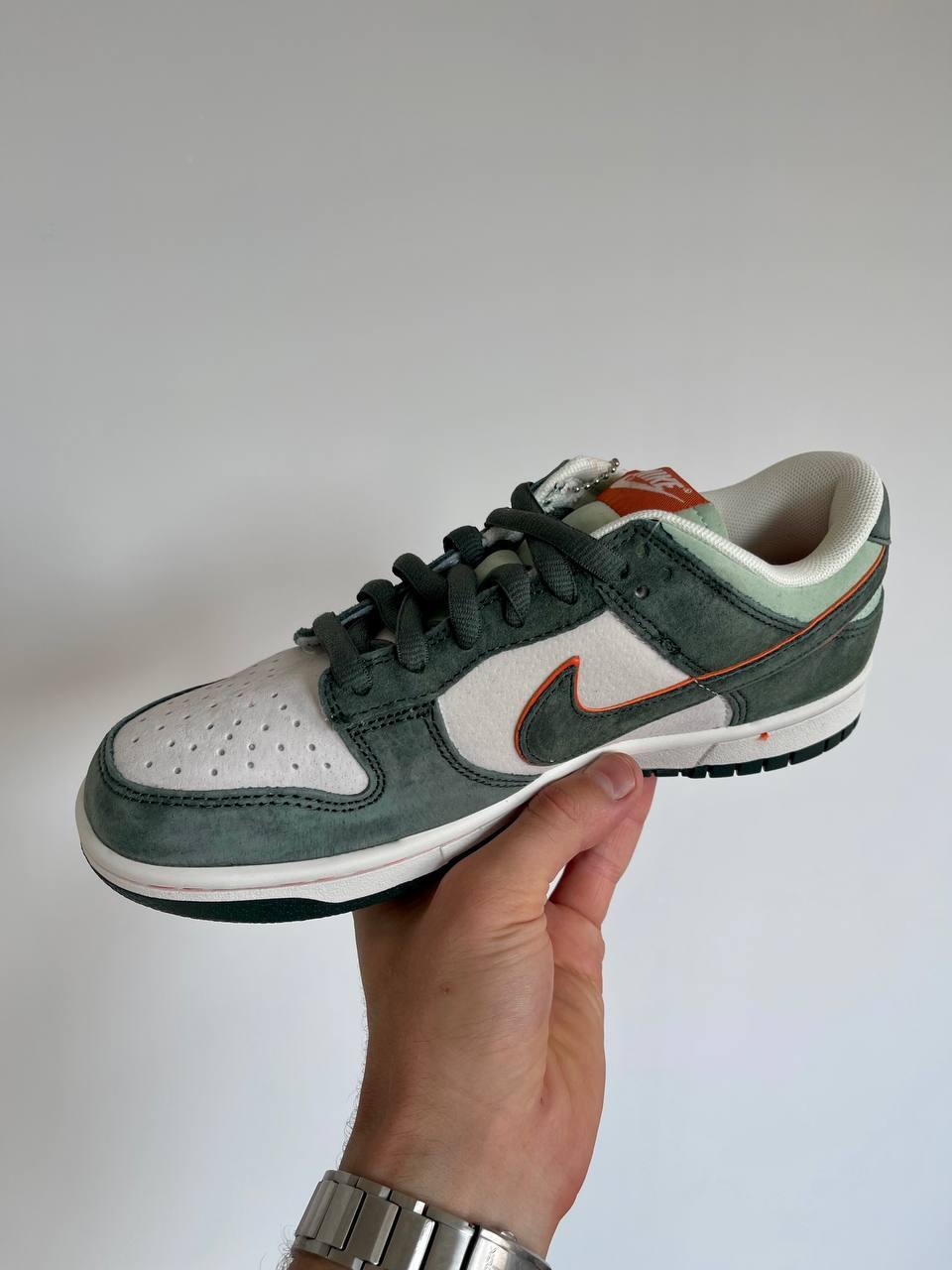 Nike SB Dunk Low Light Bone